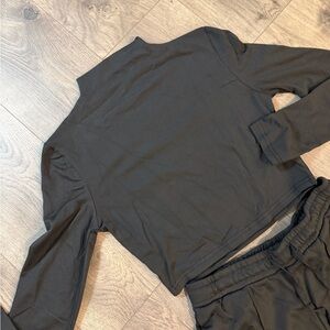 Black Long Sleeve Cropped Set